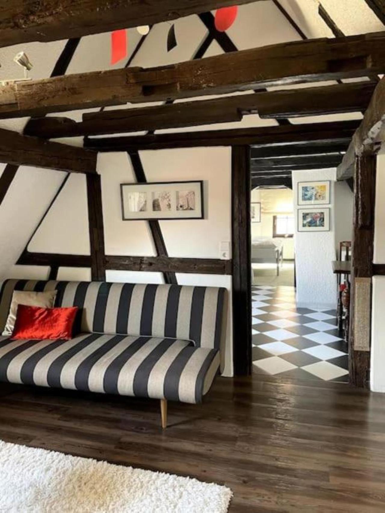 Ferienwohnung Im 'Schmoller - Hof' Neustadt an der Weinstraße Esterno foto
