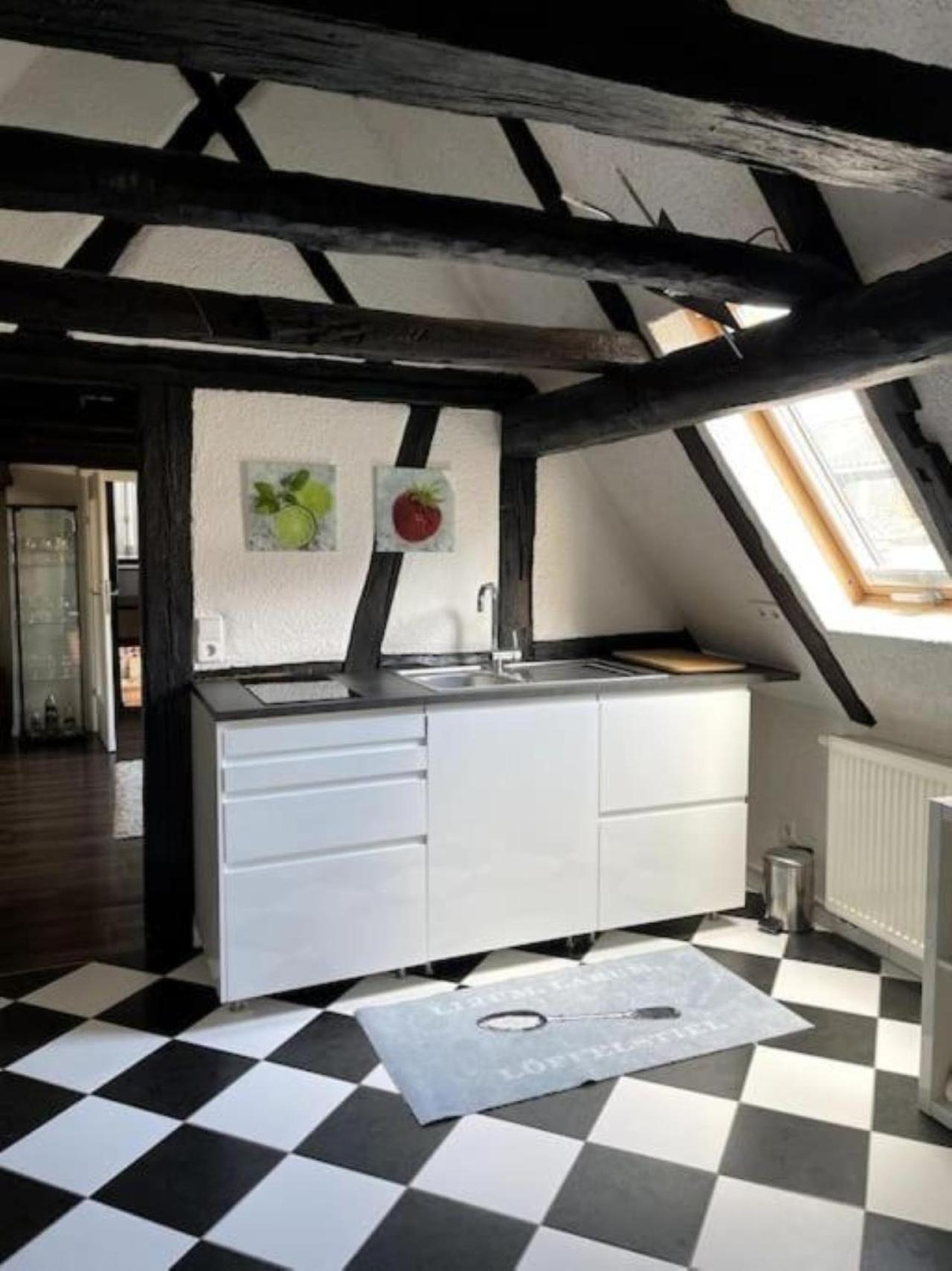 Ferienwohnung Im 'Schmoller - Hof' Neustadt an der Weinstraße Esterno foto